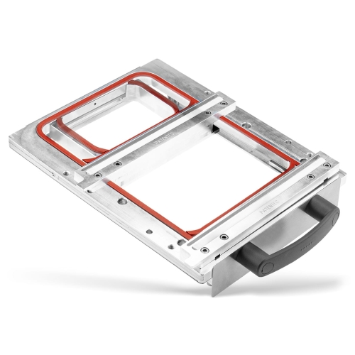 Matryca INFINITY do maszyny TSS102-R z instalacją gazową, wykonana z aluminium, z wyraźnymi czerwonymi uszczelkami. Ujęcie z boku, ukazujące uchwyt i detale konstrukcyjne. Produkt w stanie nowym, na jednolitym tle.