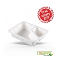 Pojemnik me.Organic DIAMOND WHITE CORNER w kolorze białym, wykonany z pulpy, z dwoma komorami. Kształt prostokątny, wymiary 227x178x50 mm, przeznaczony do pakowania żywności. Widoczne logo me.Organic i informacja o braku opłaty SUP.