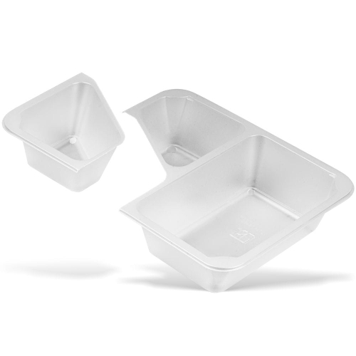 Pojemnik do zgrzewu DUAL CORNER FREE METROOMILK w kolorze białym, składający się z trzech komór o wymiarach 227x178x50 mm. Zawiera jedną małą komorę w kształcie trójkąta oraz dwie prostokątne. Produkt w układzie stojącym.