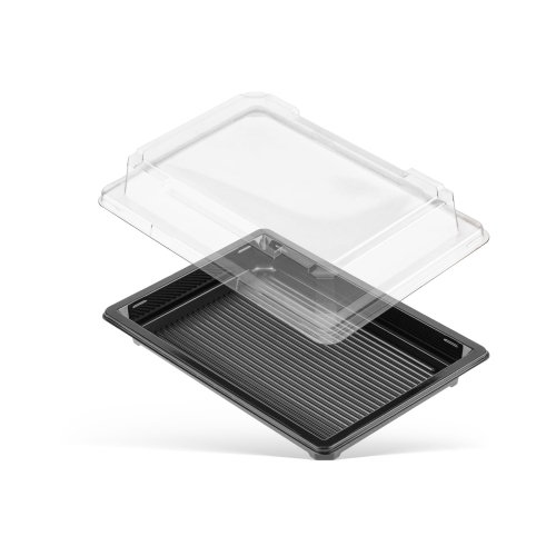 Czarny pojemnik na sushi z przezroczystym wieczkiem, wymiary 185x129x20 mm. Wieczko jest uniesione, a pojemnik ma teksturowane dno z rowkami. Zestaw zawiera 456 sztuk, idealny do przechowywania i transportu sushi.